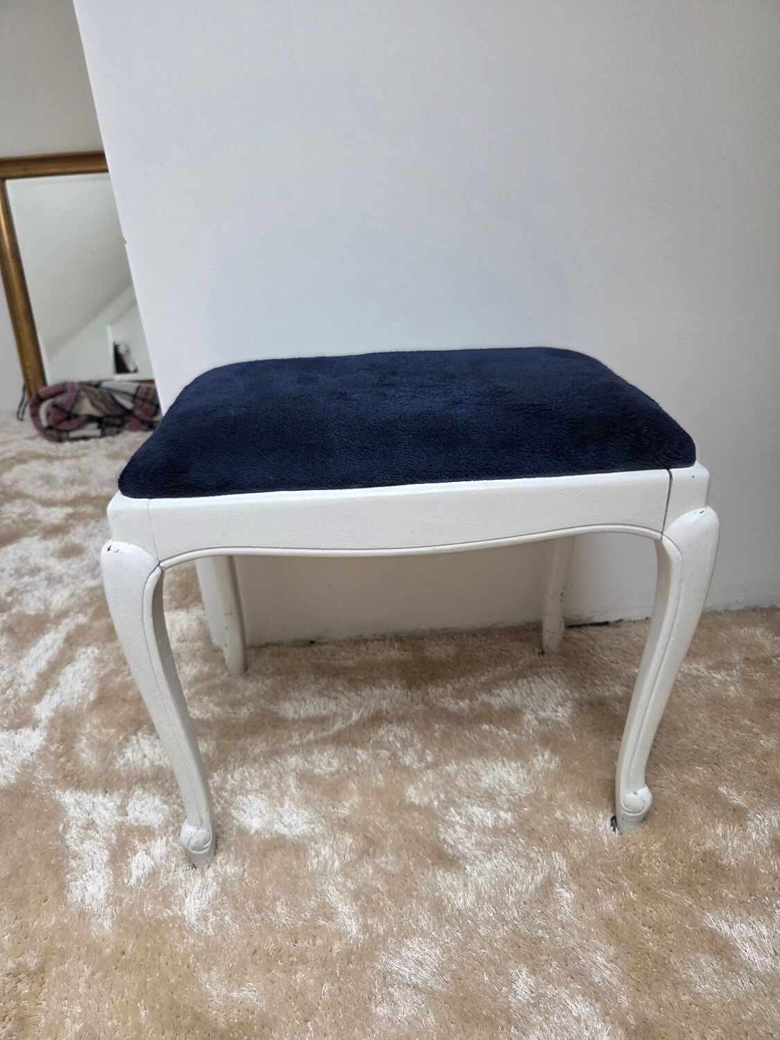 Vintage French Louis XV style stool in patinated white wood