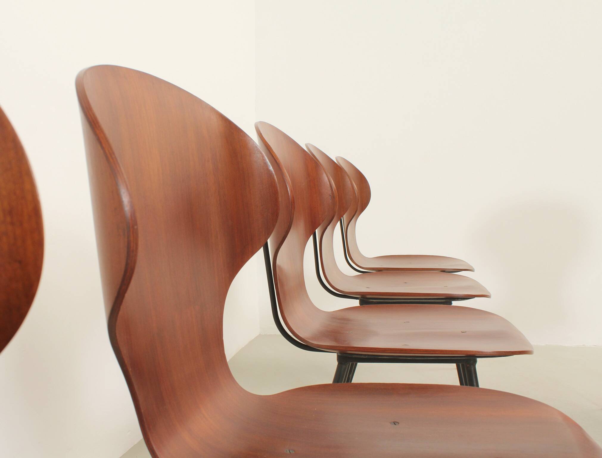 Six plywood chairs by Carlo Ratti, Italy, 1950s.