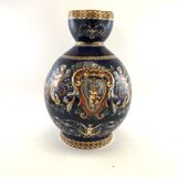 Vase Pichet Gien décor  renaissance