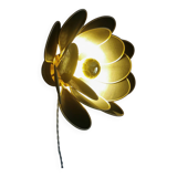 Flower wall light made of rattan and fir green linen