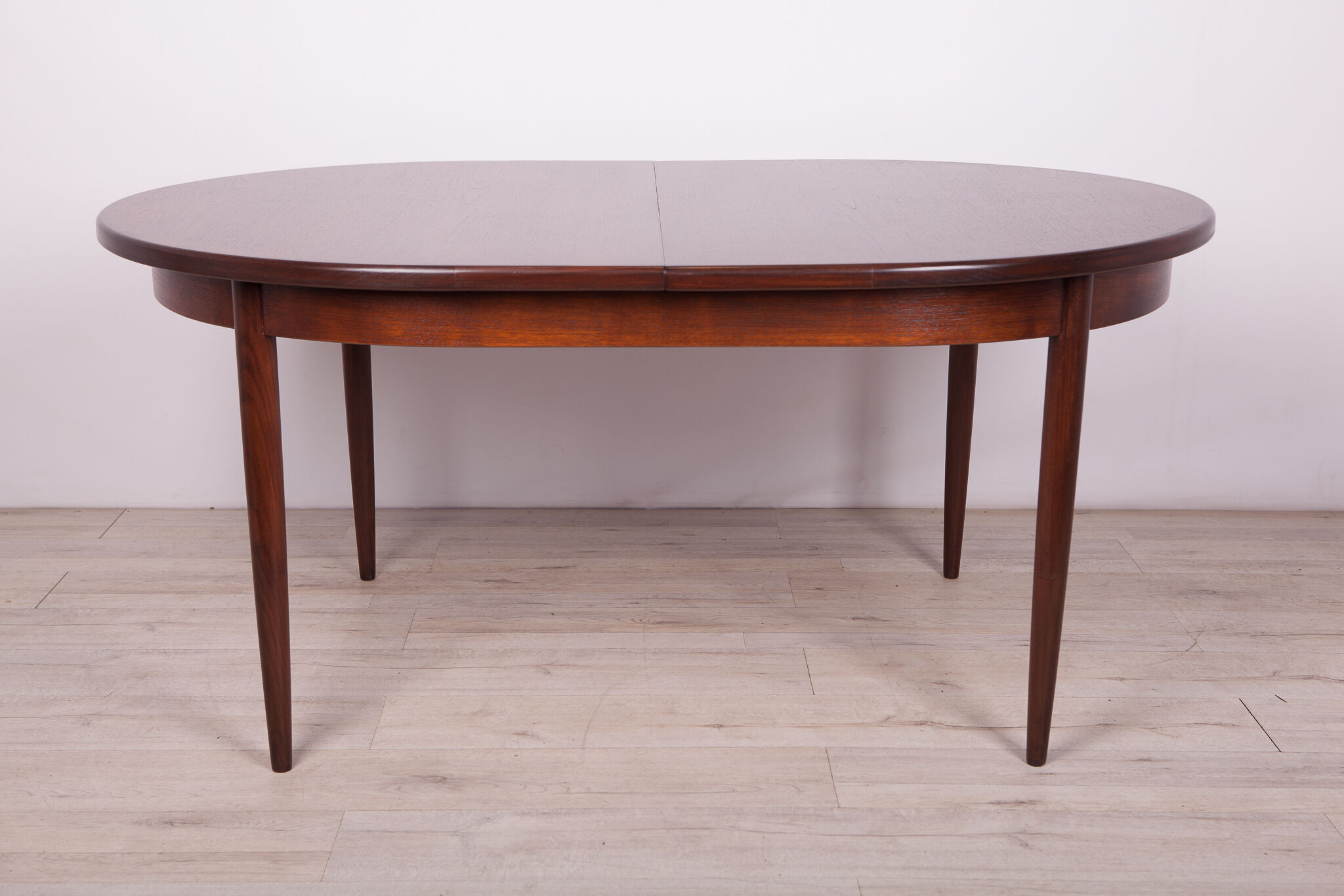 Mid century teak dining table from g-plan, 1960s