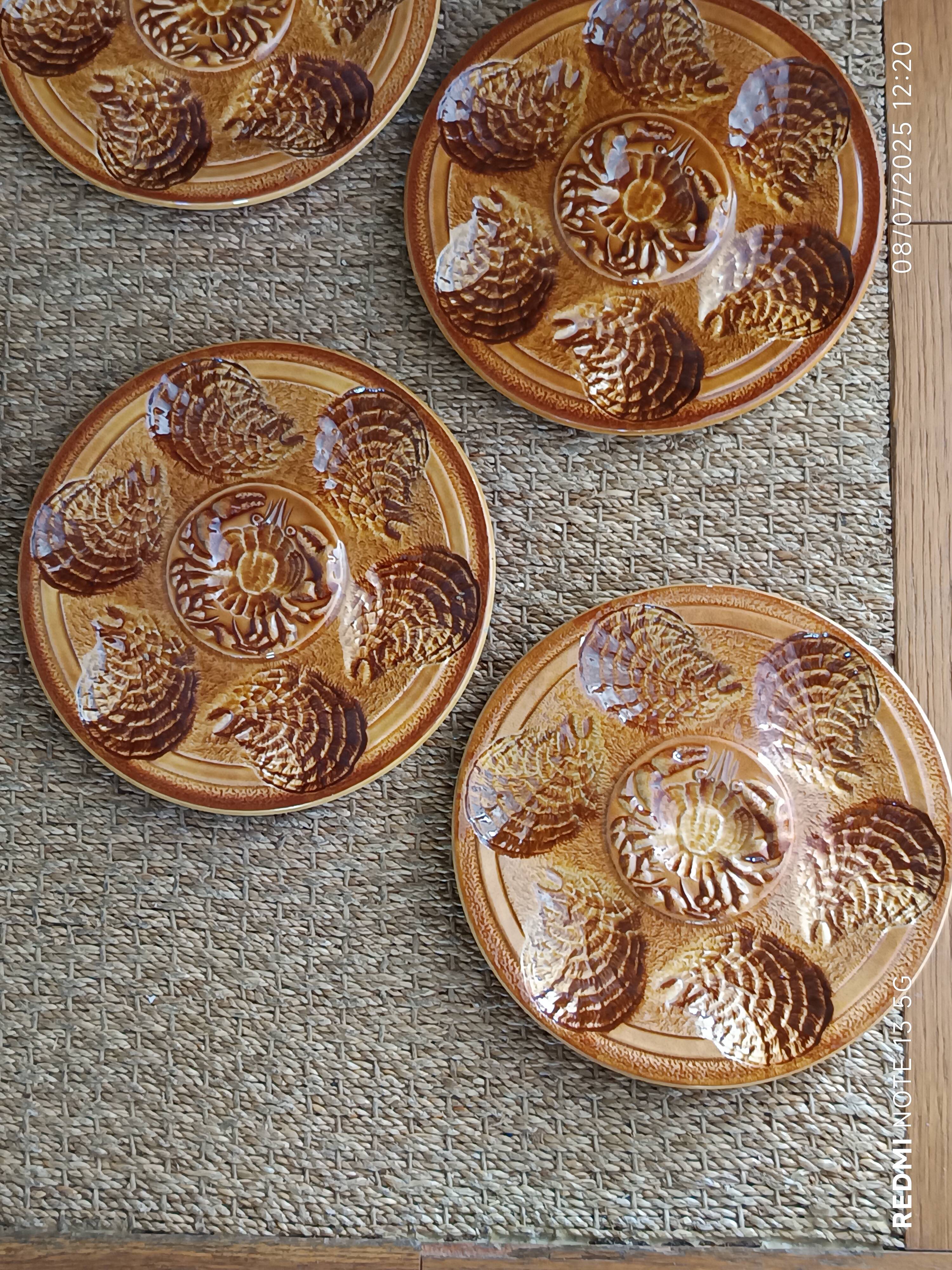 12 vintage oyster plates Ateliers d’Art du Reverney France barbotine
