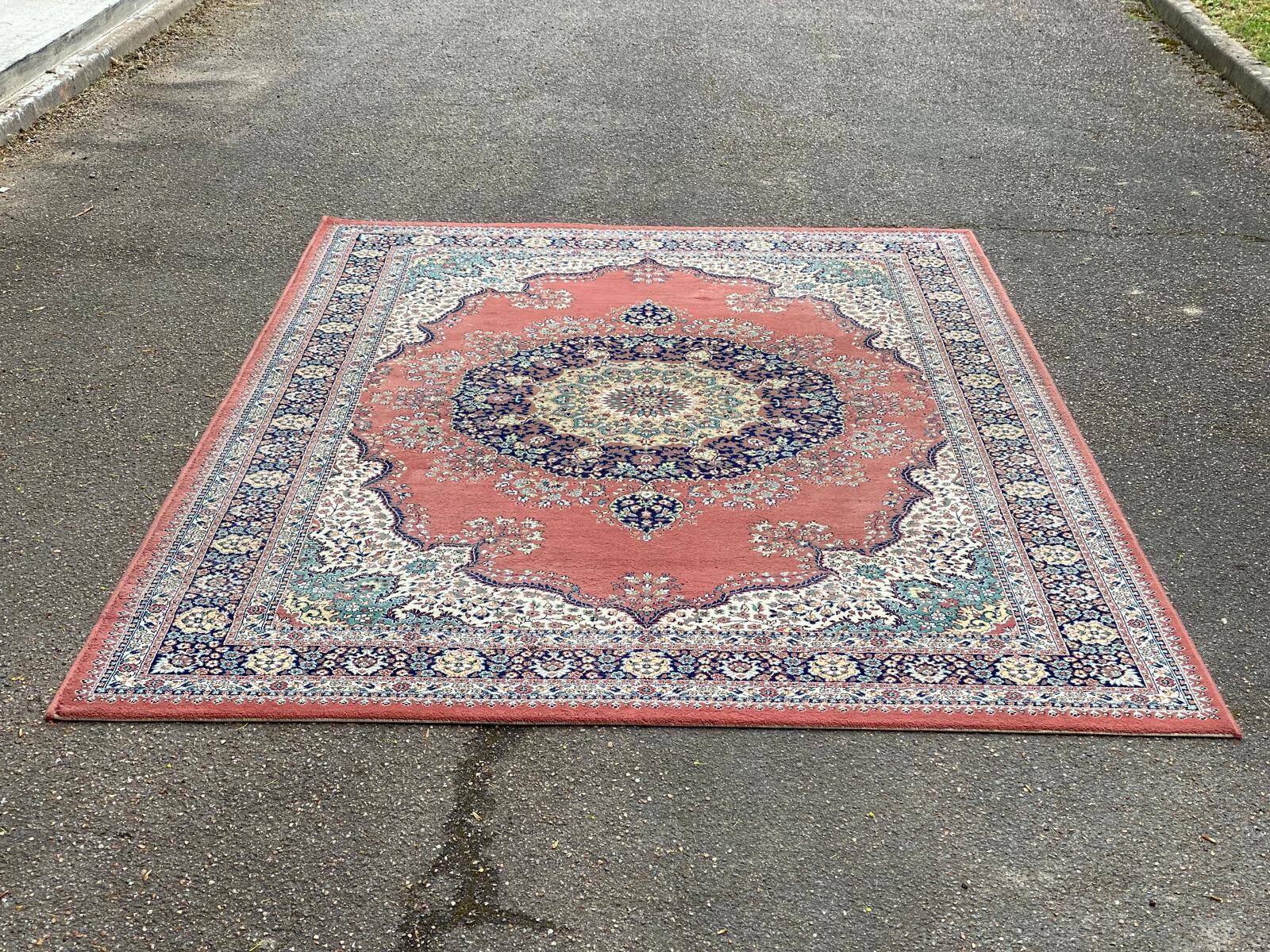 Kasan burgundy red combed wool oriental rug 200x300cm