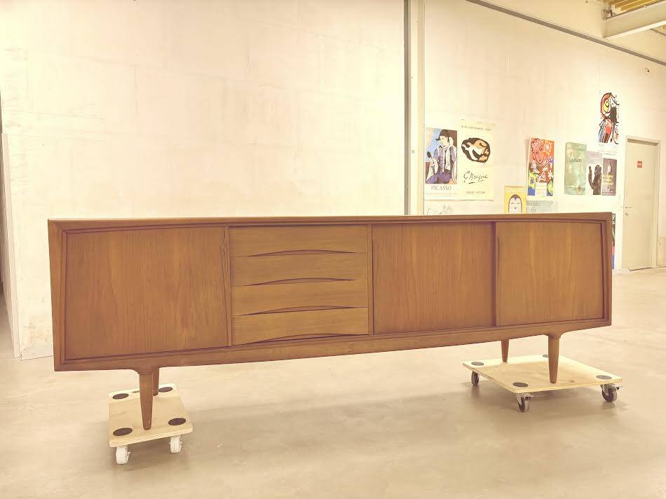Enfilade Gunni Omann
