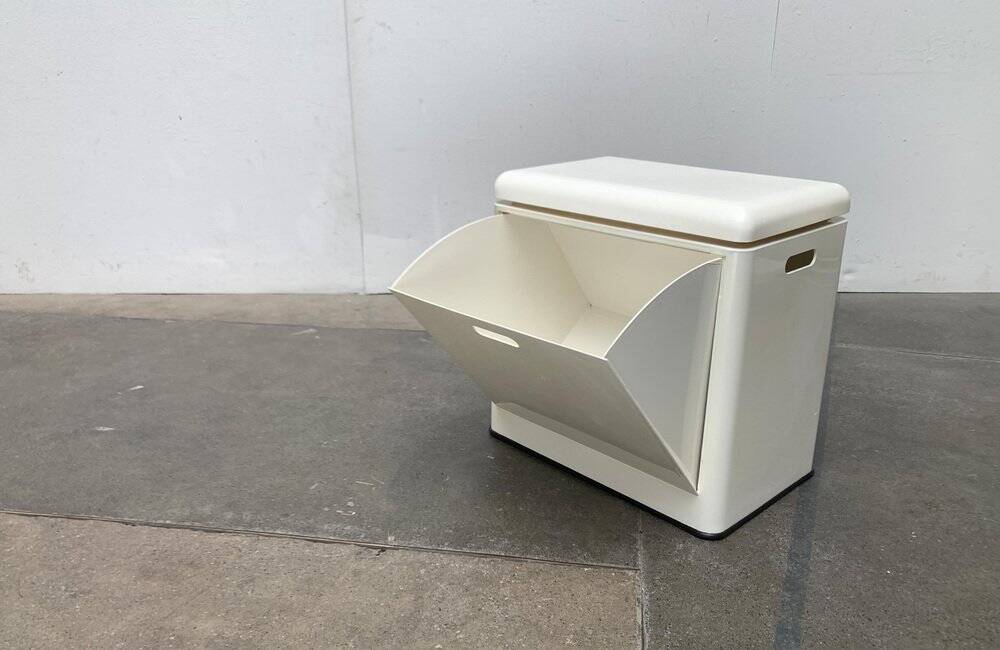 Italian laundry basket from the mid-century space age, 1960s