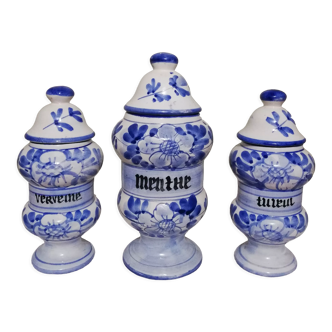 3 pots à épices ou pots d'apothicaire en faïence de style Delft