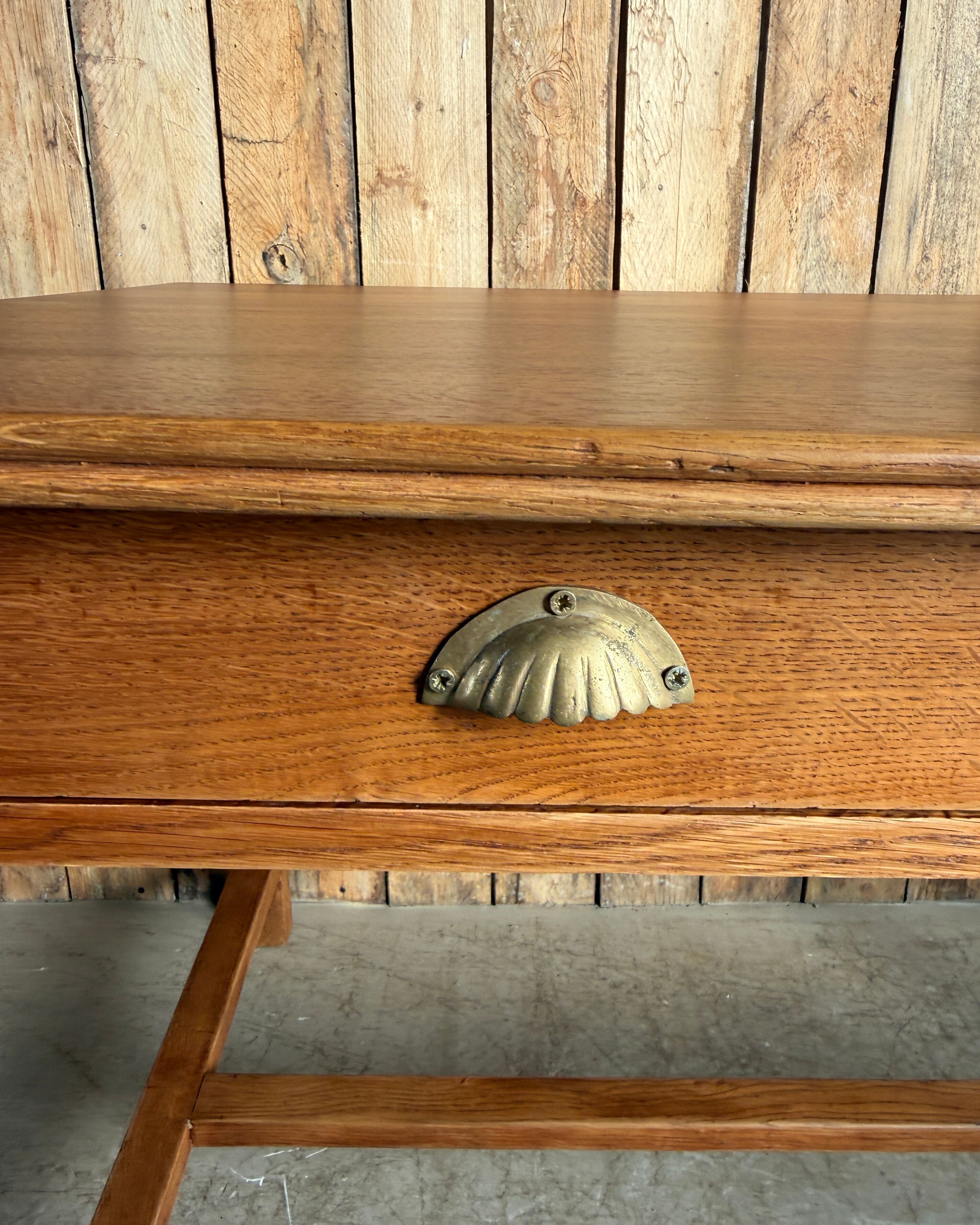 Vintage oak desk from the 1950s (renovated)