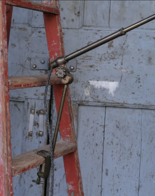 LAMP OC White wall attachment