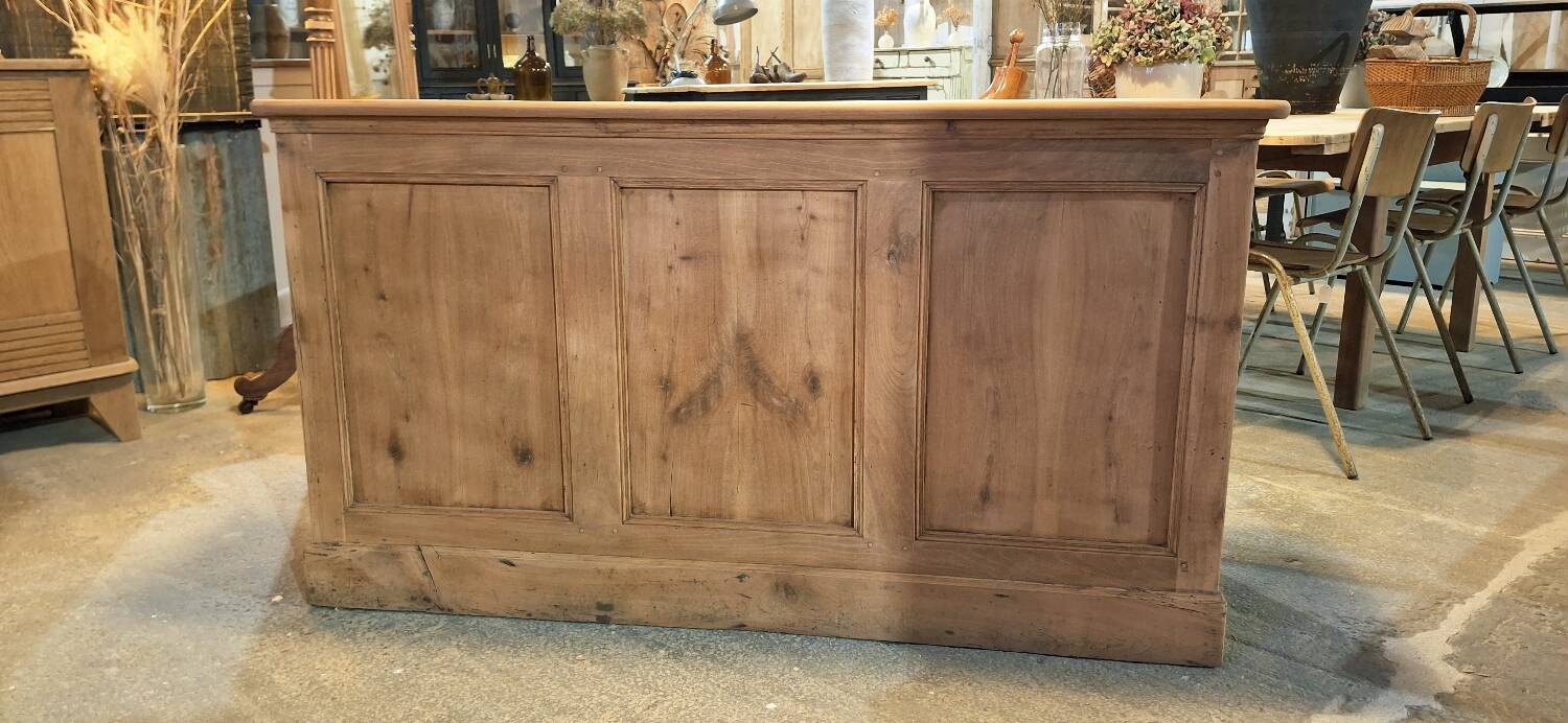 Antique counter