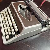 Litton Royal 200 typewriter 70's
