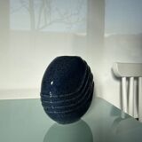 Vase lentille en grès bleu