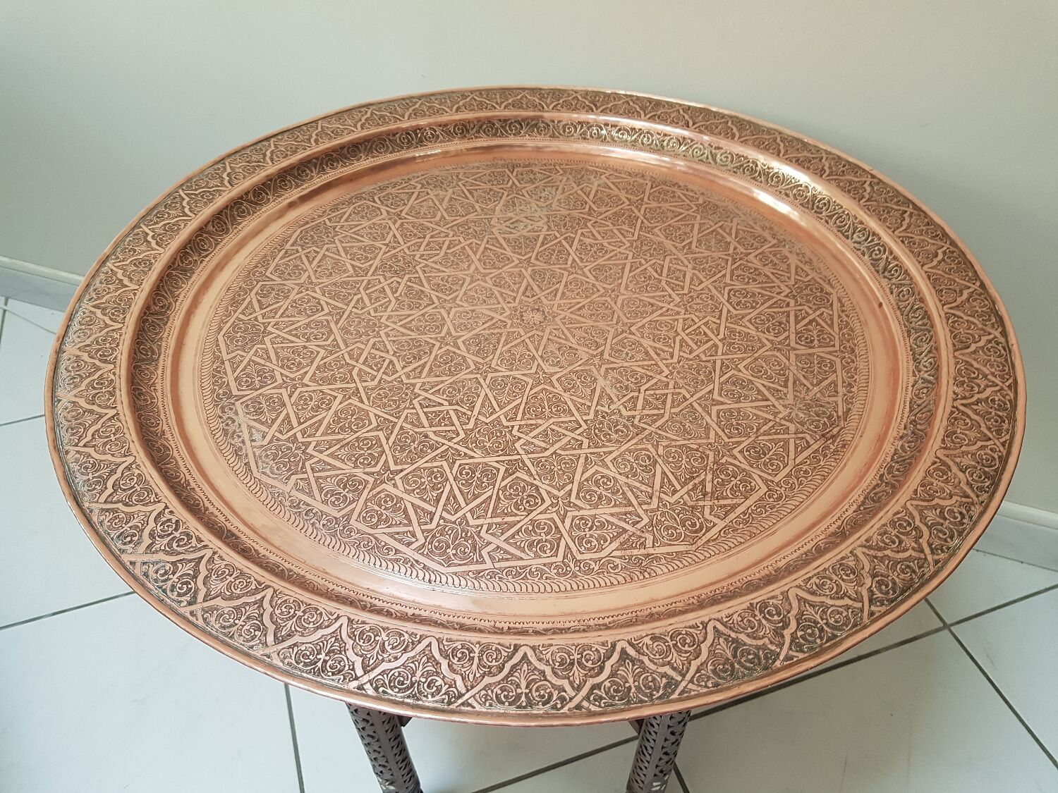 Vintage moroccan table in wood, copper and mother-of-pearl