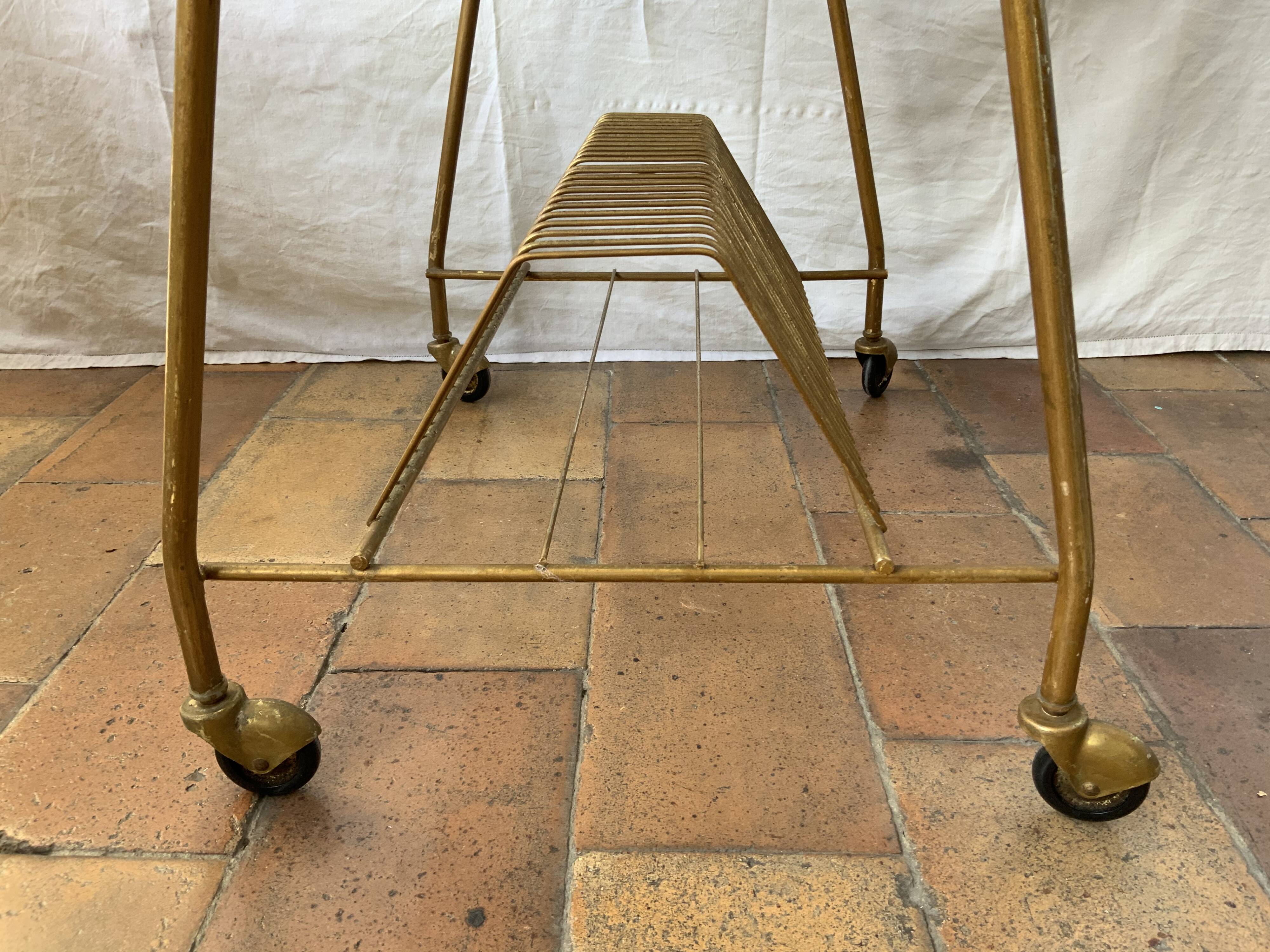 Table d’appoint porte vinyles
