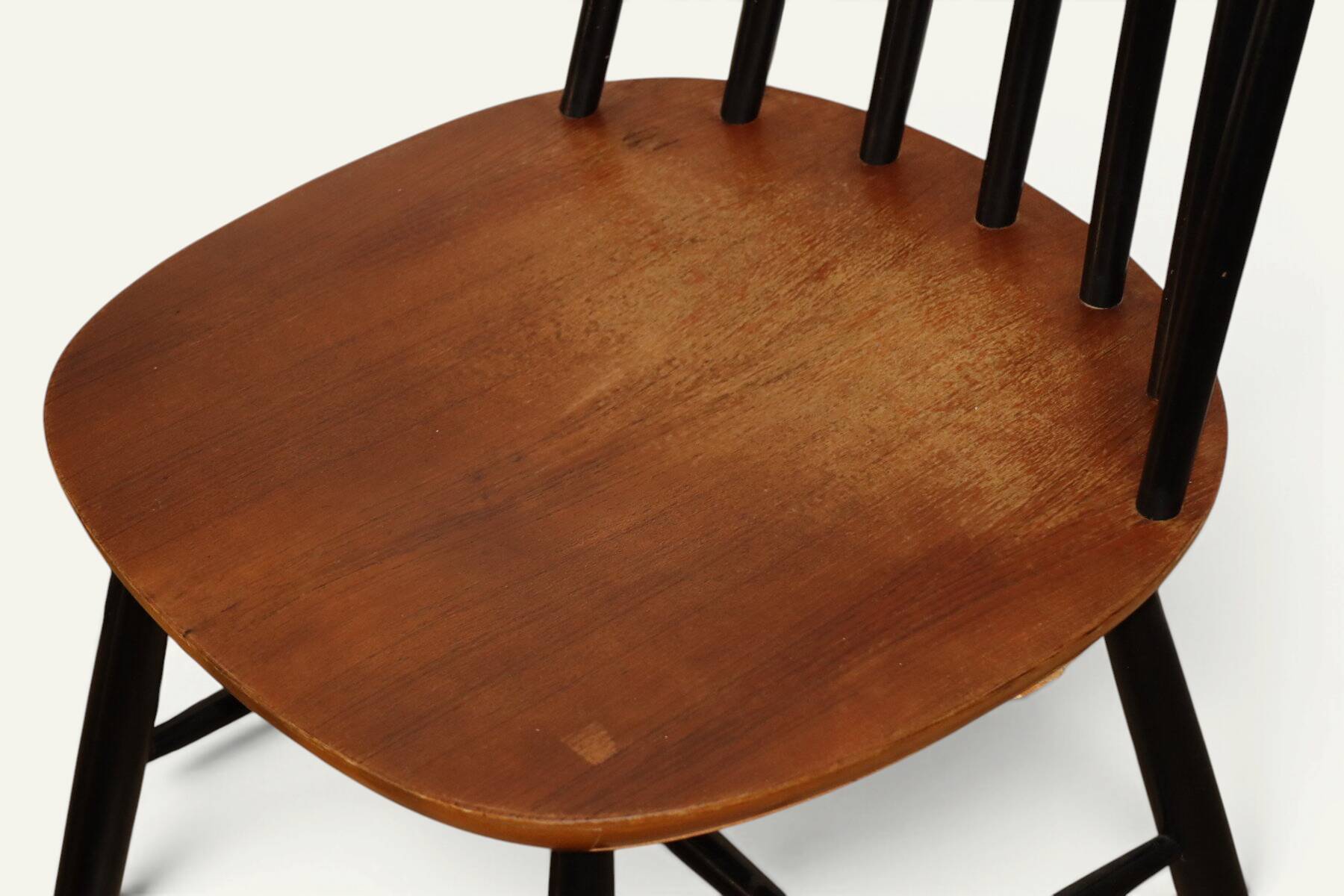 Set of 4 vintage wooden chairs, 1960s