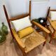 Paire de fauteuils en bois et paille