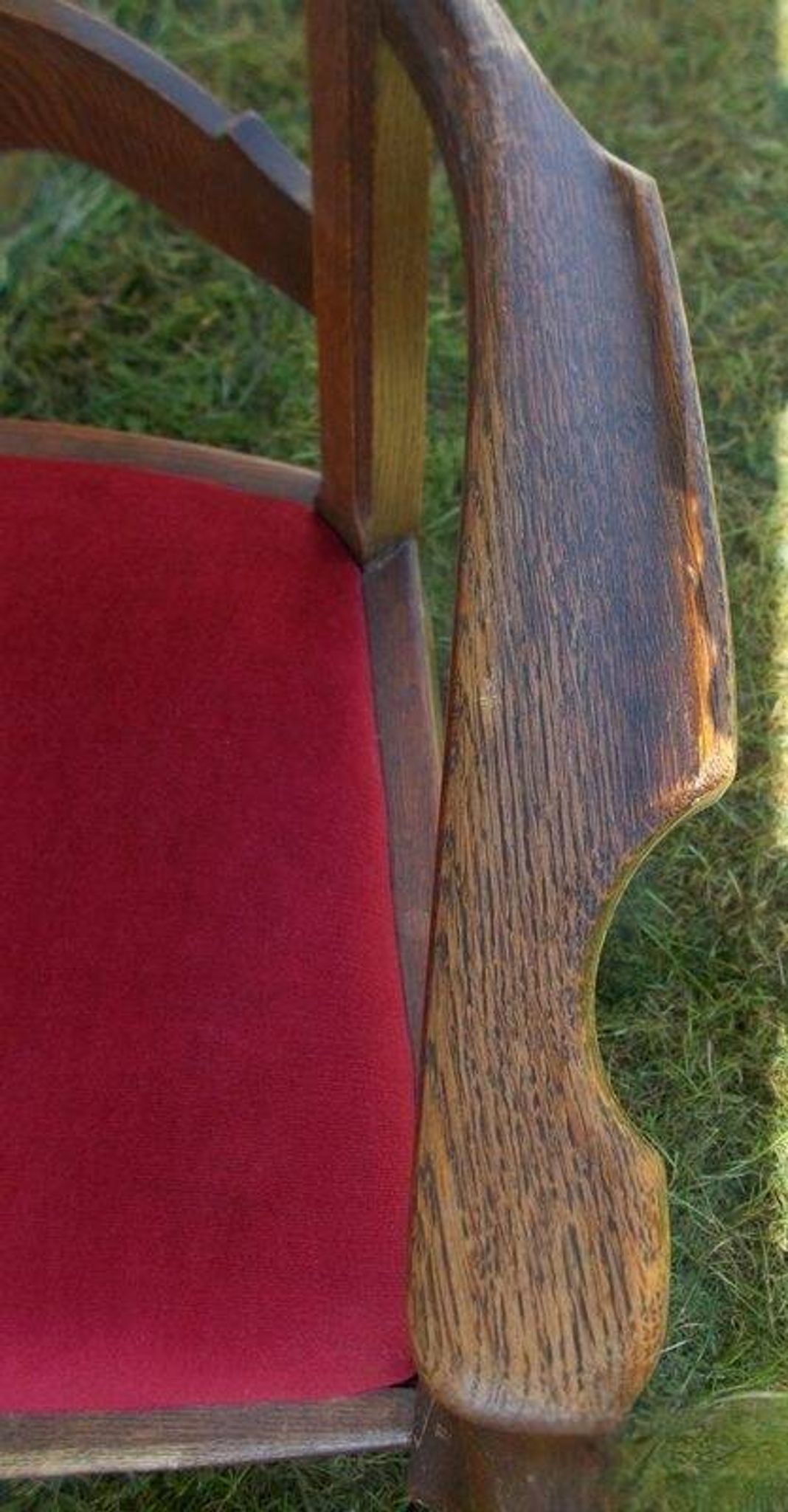 2 armchairs/cabriole style Louis XV