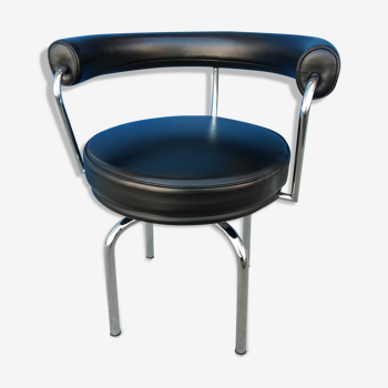 Le Corbusier office armchair, Cassina edition