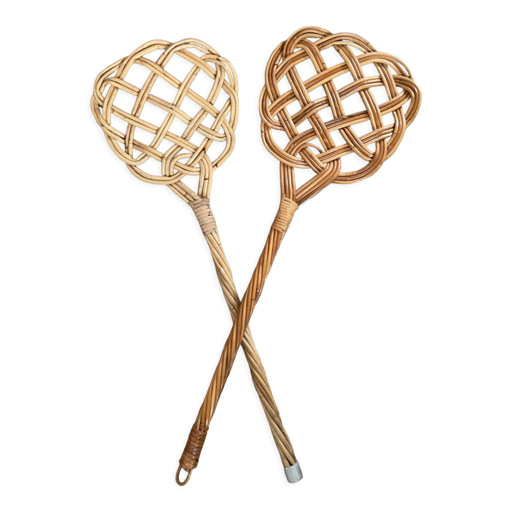 Duo of vintage rattan carpet beaters from the 70s Selency