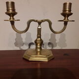Paire de chandeliers en laiton