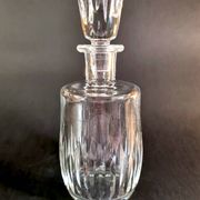 Élégante carafe en cristal taillé Baccarat