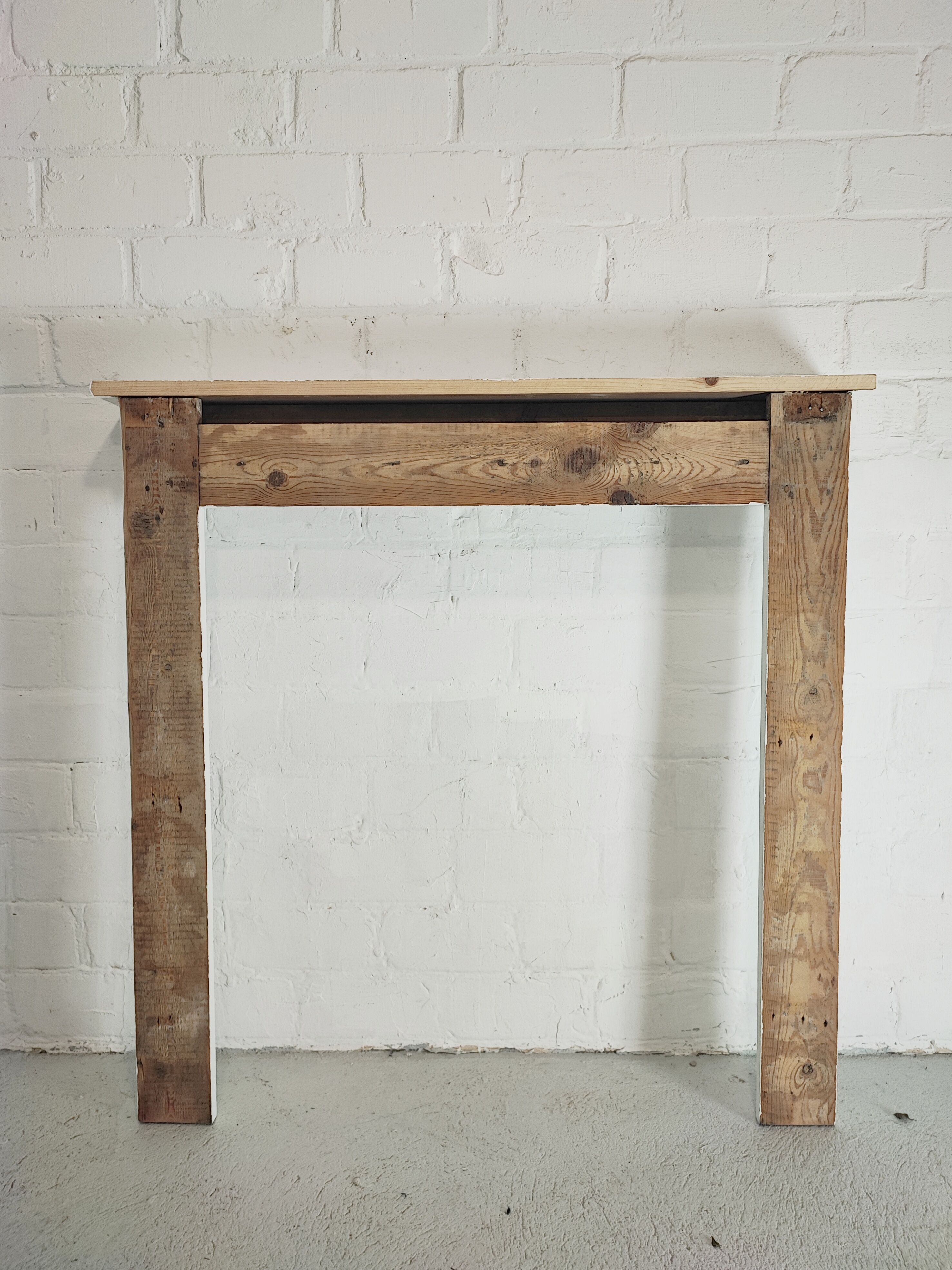 White fireplace mantle