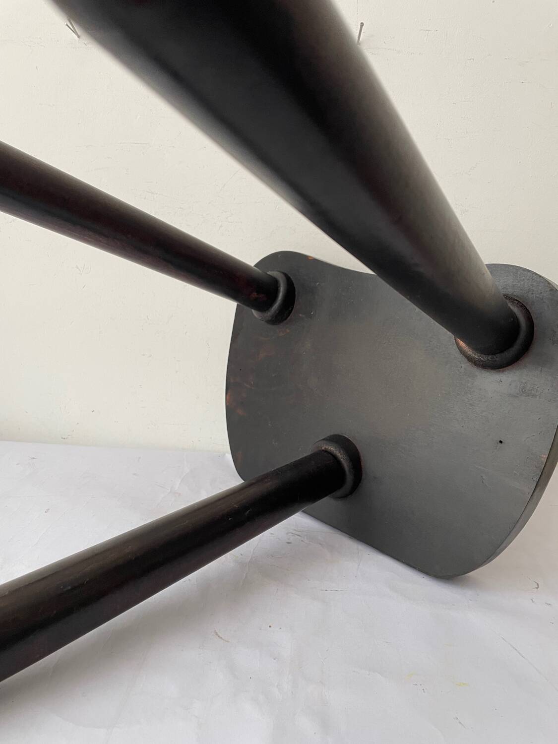 Tabouret tripode vintage