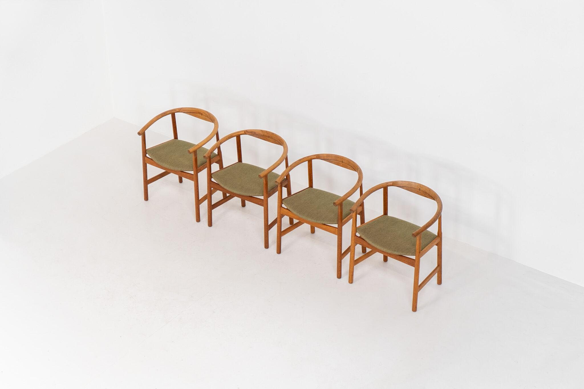 Ensemble de 4 chaises "PP203" par Hans J. Wegner pour PP Møbler
