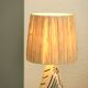 Lampe blanche et bleue en céramique, abat jour en raphia