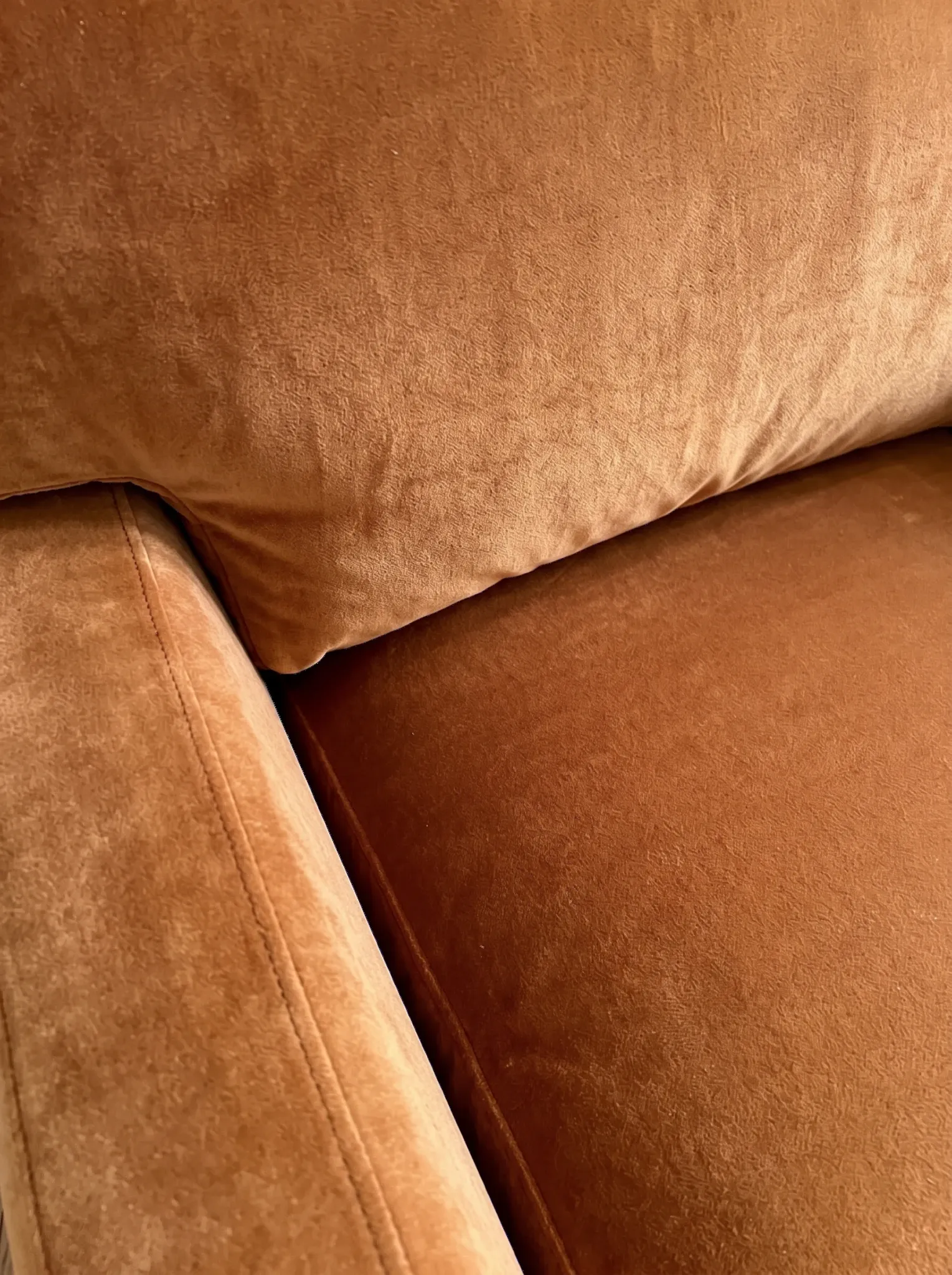 Fauteuil club contemporain - Refait à neuf
