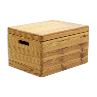Scandinavian pine storage box 1970s