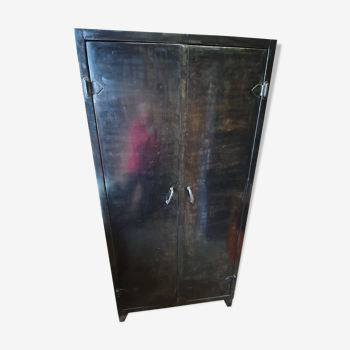 Armoire industrielle vintage