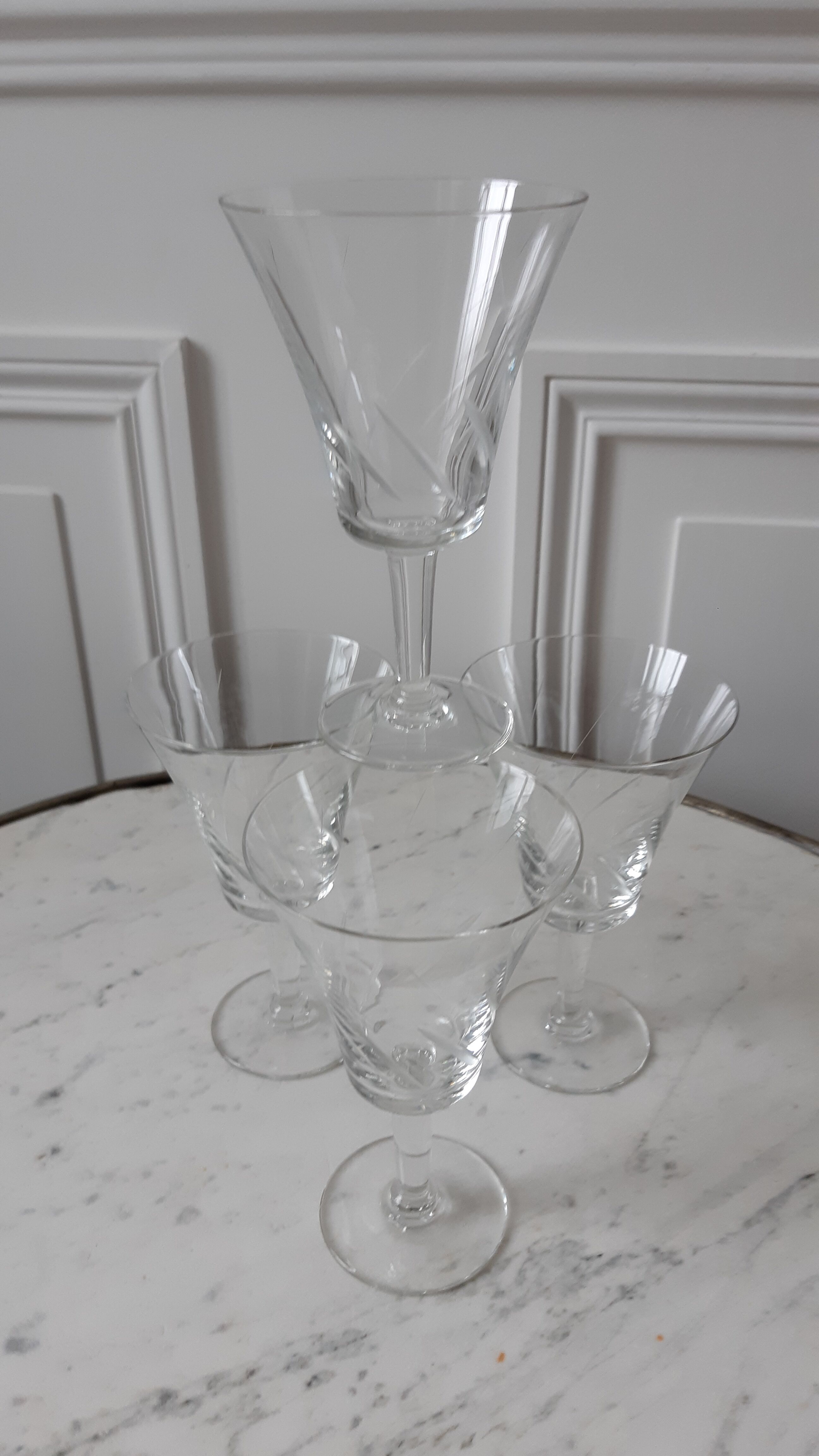 Set of 4 crystal wine glasses engraved 50-60s
