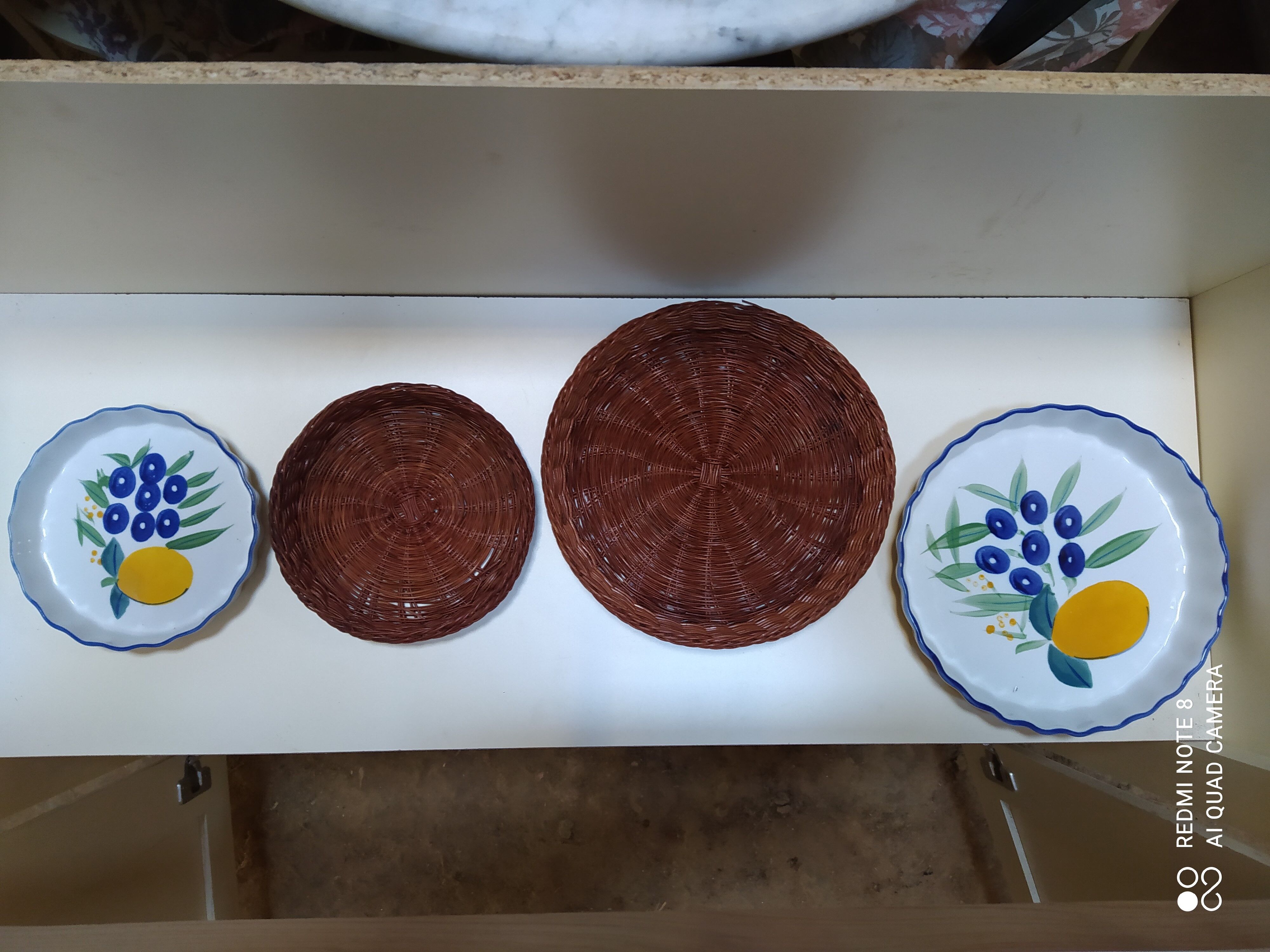 Pair of round dishes for the oven