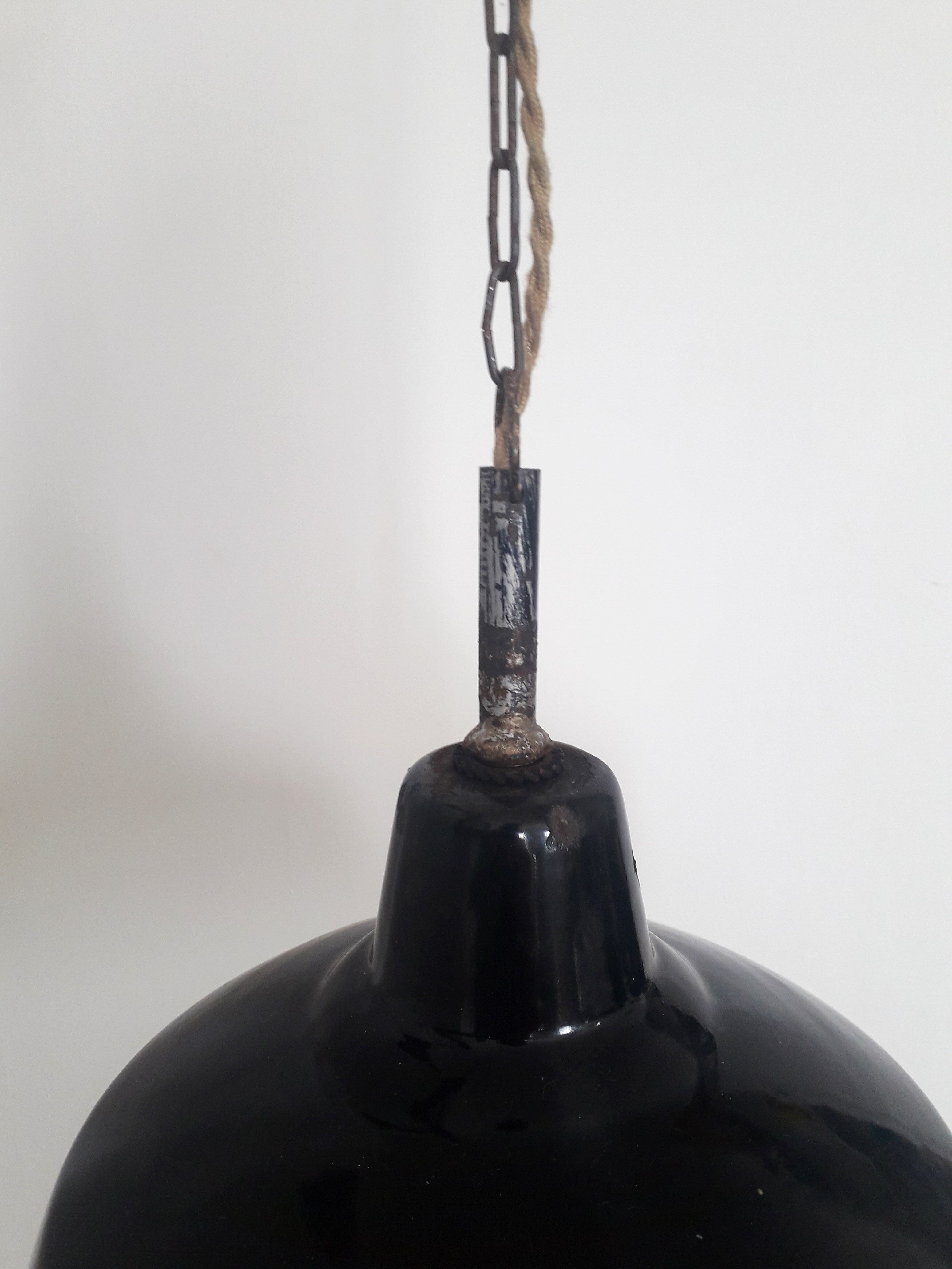 Industrial suspension - enamelled sheet black and white - ø 30 cm -1940-50