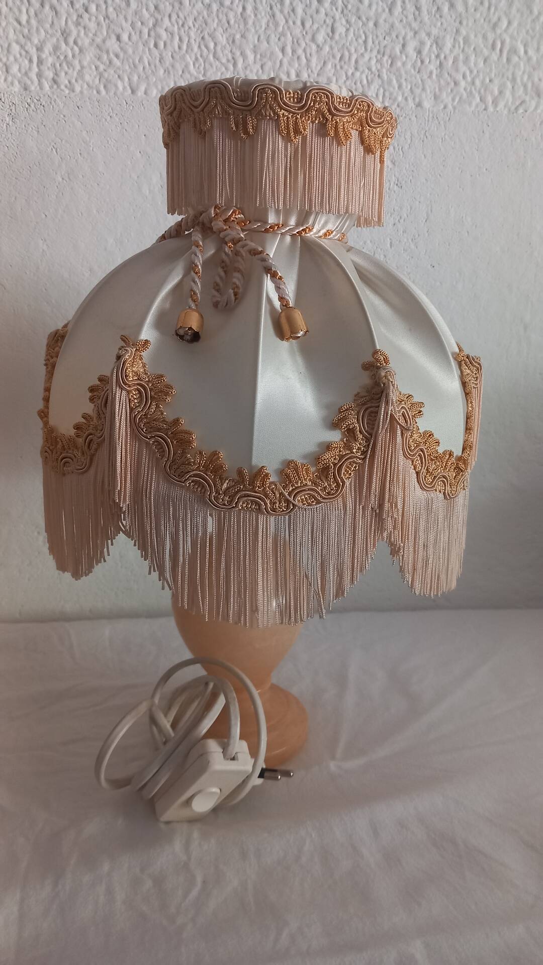 Pair of vintage alabaster lamps in Boudoir style – Fringed lampshade