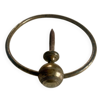 Very large knocker ring