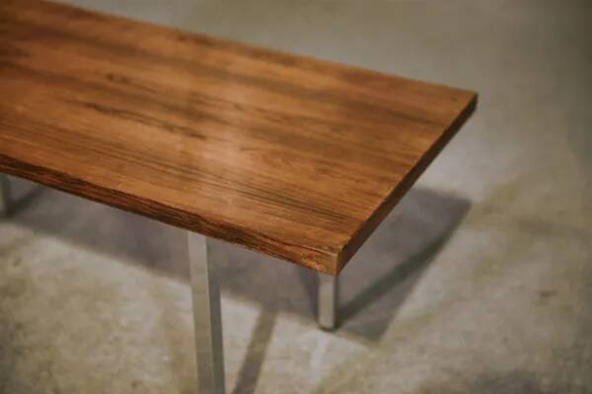 Table basse design en palissandre et céramique 1960’s