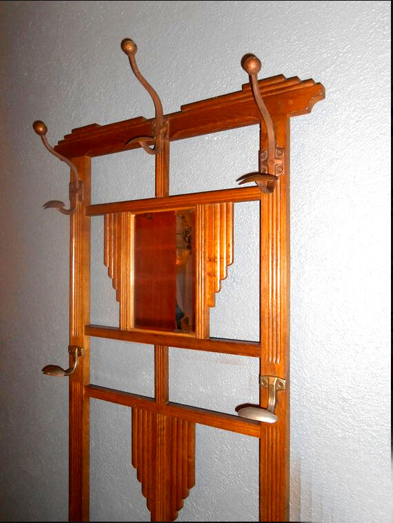 Coats-cloakroom 1940 wooden door