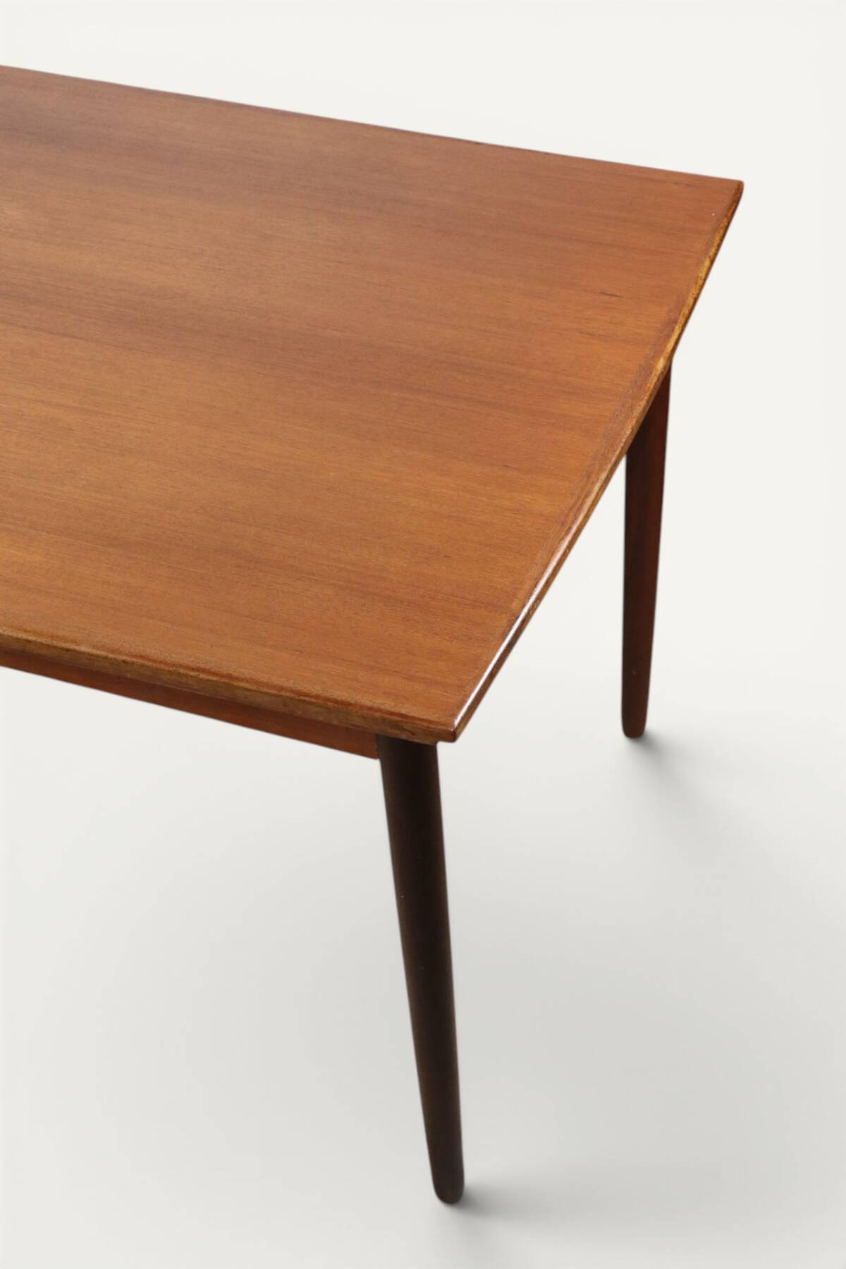 Extendable dining table in Scandinavian teak - 1960s