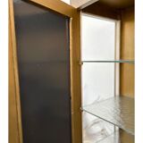 Pharmacy display cabinet