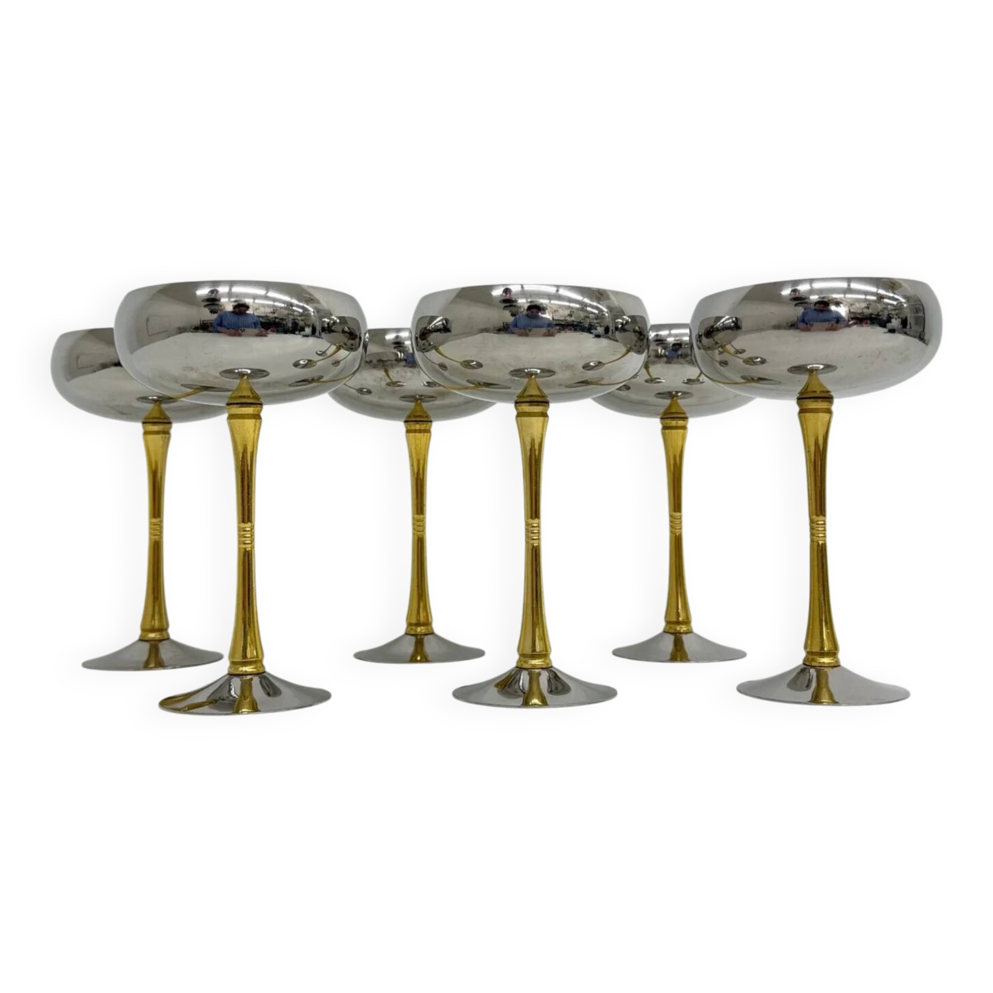 Ensemble de 6 coupes à champagne en acier inoxydable et laiton italien des années 1970.