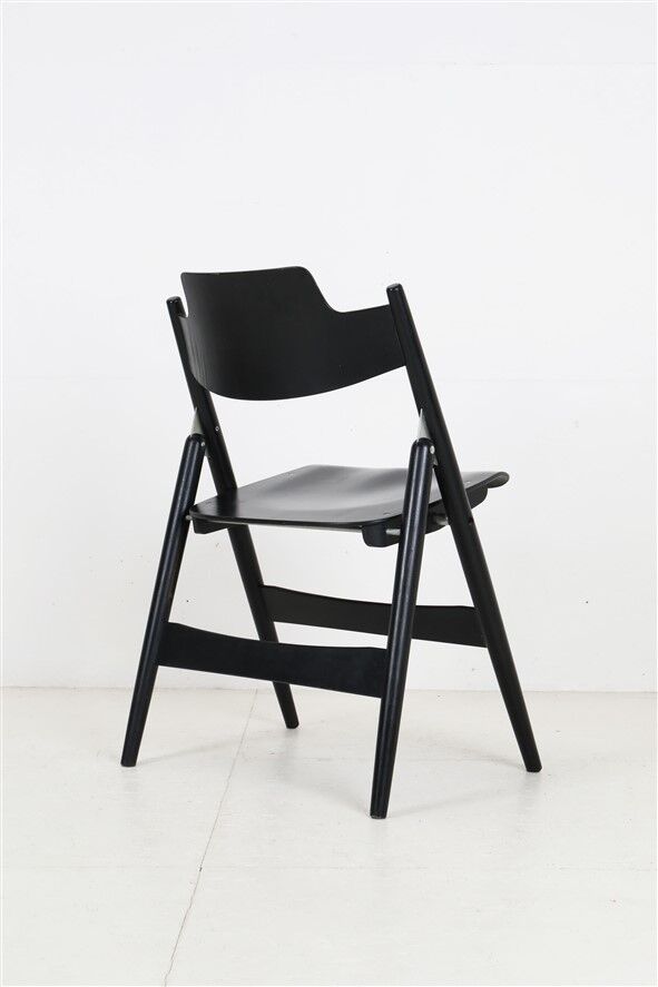Black Mid Century “SE18” folding chair by Egon Eiermann for Wilde + Spieth