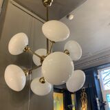 Chandelier pendant lamp design sputnik in golden brass, 8 globes balls opaline glass, ca 1970s