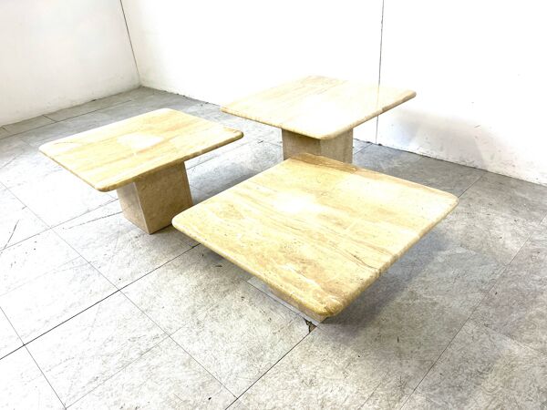 Tables gigognes ou tables d'appoint vintage en travertin, 1970