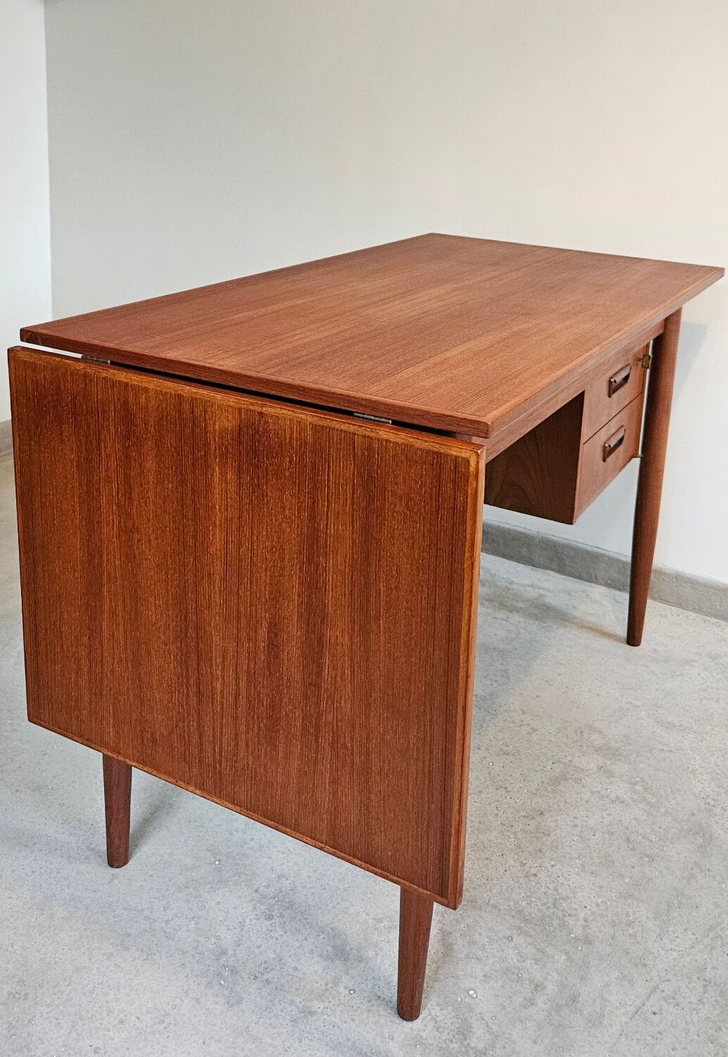 Gunnar Nielsen Tibergaard desk 1960 vintage Scandinavian teak