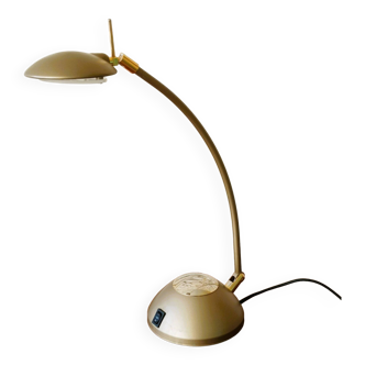 Tilting desk lamp