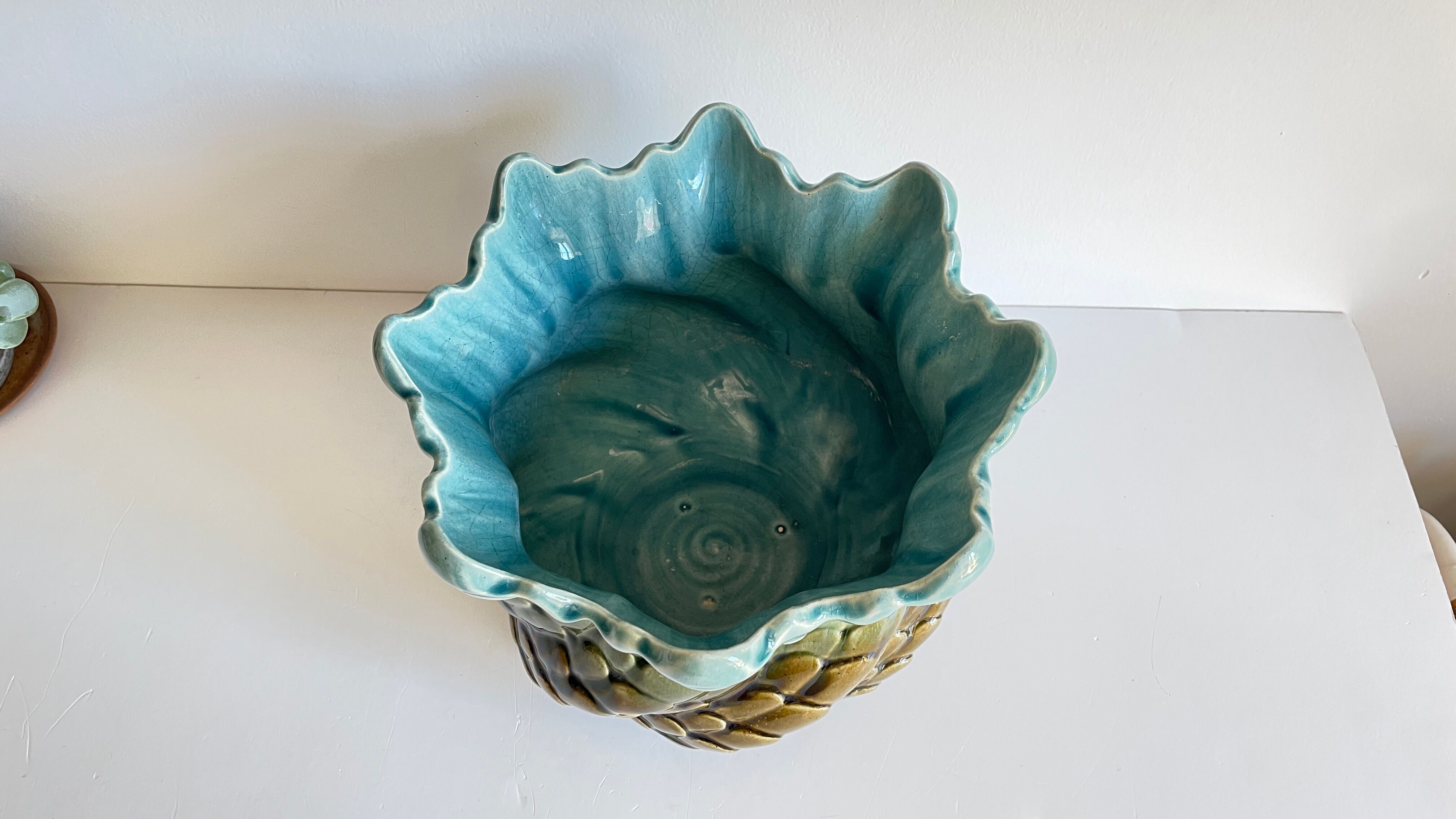 Pot cover slurry in ceramic enamelled vintage