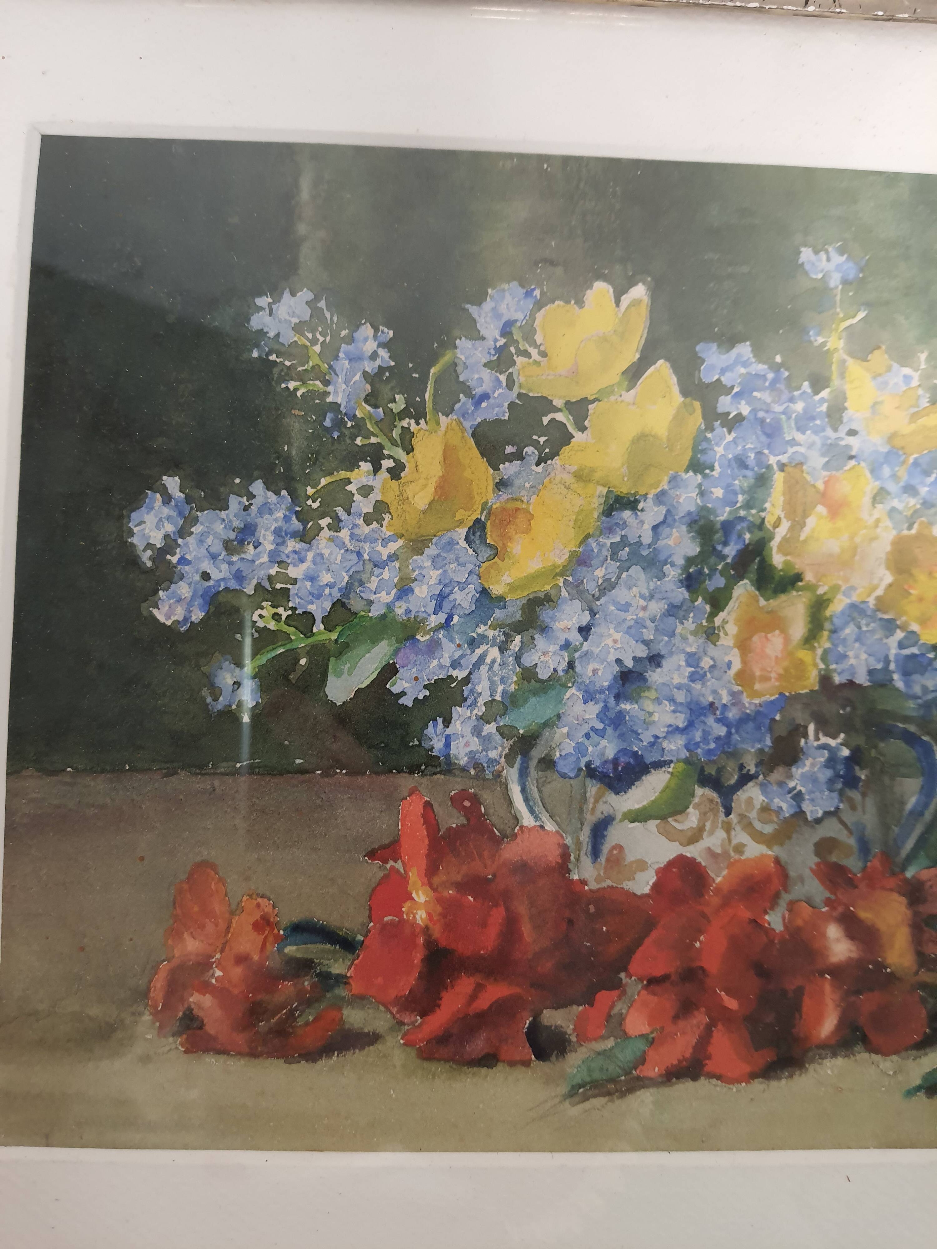 Table bouquet of vintage watercolor flowers