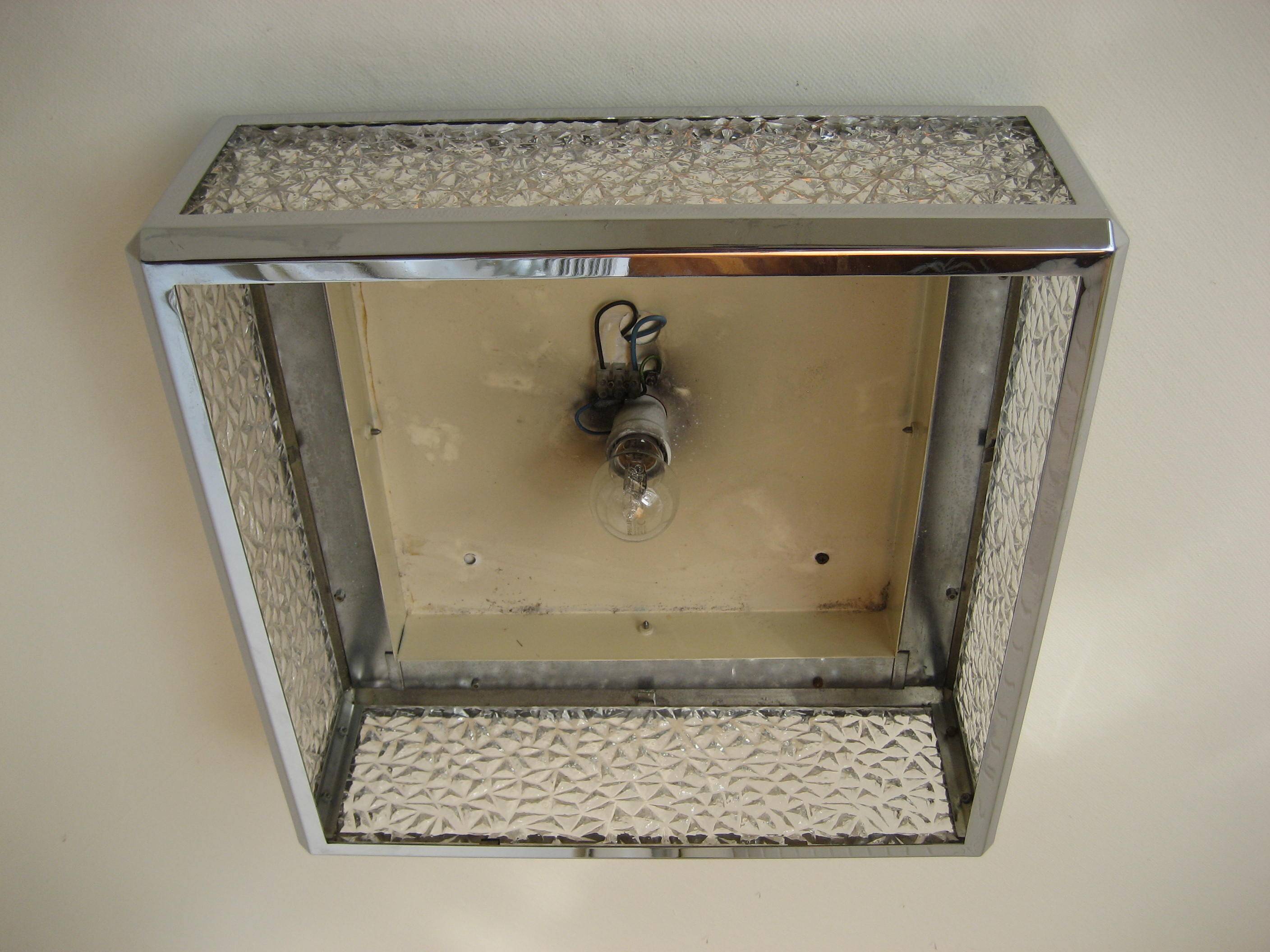 Vintage ceiling lamp with plastic sheets in chomed profiles 46x46 cm