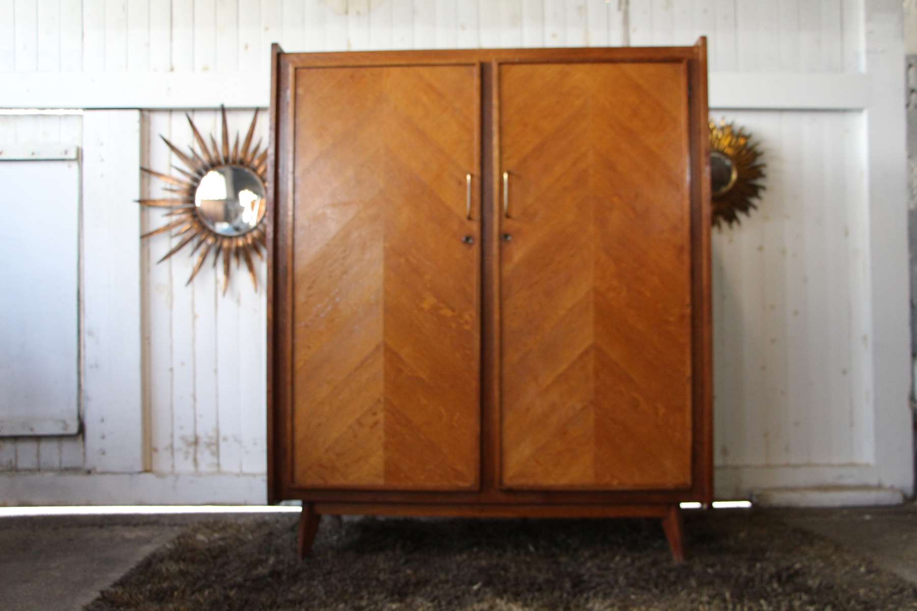 Compass legs vintage wardrobe